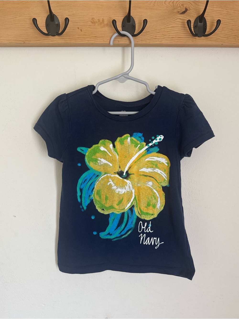 Old Navy Short-Sleeve Tee